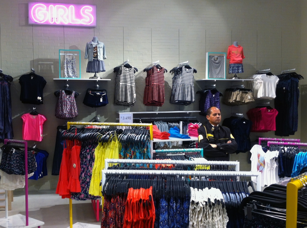 Forever 21 girly line plaza egaña