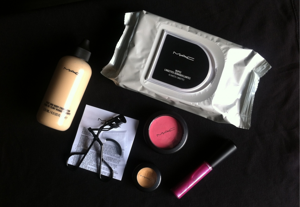 MAC Base Corrector Labial Basicos